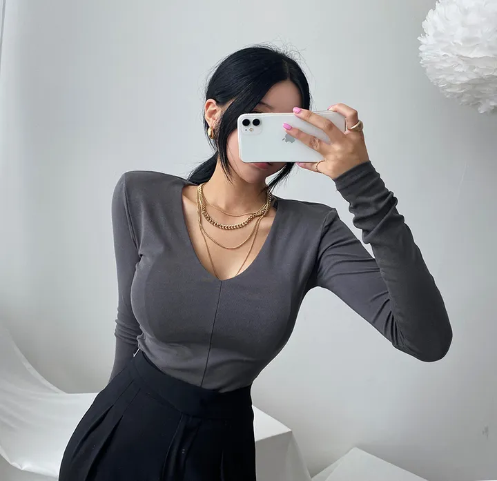 패드 브이넥 스판 절개 슬림 티셔츠 상세 이미지 27