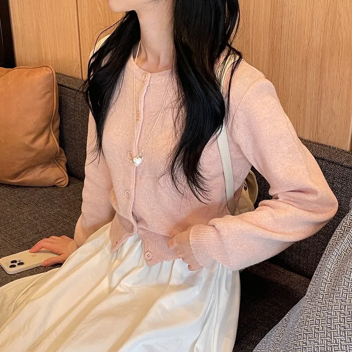 봄필수템 [브이넥/라운드넥] 소장각 라운드 브이넥 기본핏 긴팔 가디건 상세 이미지 13