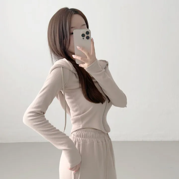[고퀄/부드러워요] Y존 부각없는, 옆트임 밑단 브이 컷팅 크롭 후드집업 + 하이웨스트 밴딩 와이드팬츠 트레이닝 세트 허리잘록 봄가을 투피스 츄리닝 상하의 셋업 (3color) 상세 이미지 11