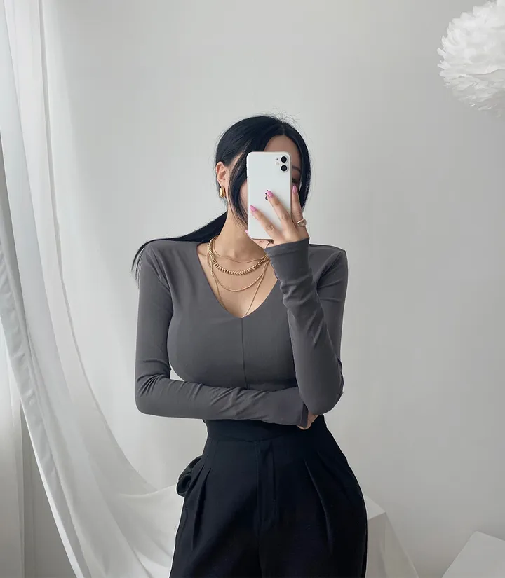 패드 브이넥 스판 절개 슬림 티셔츠 상세 이미지 24