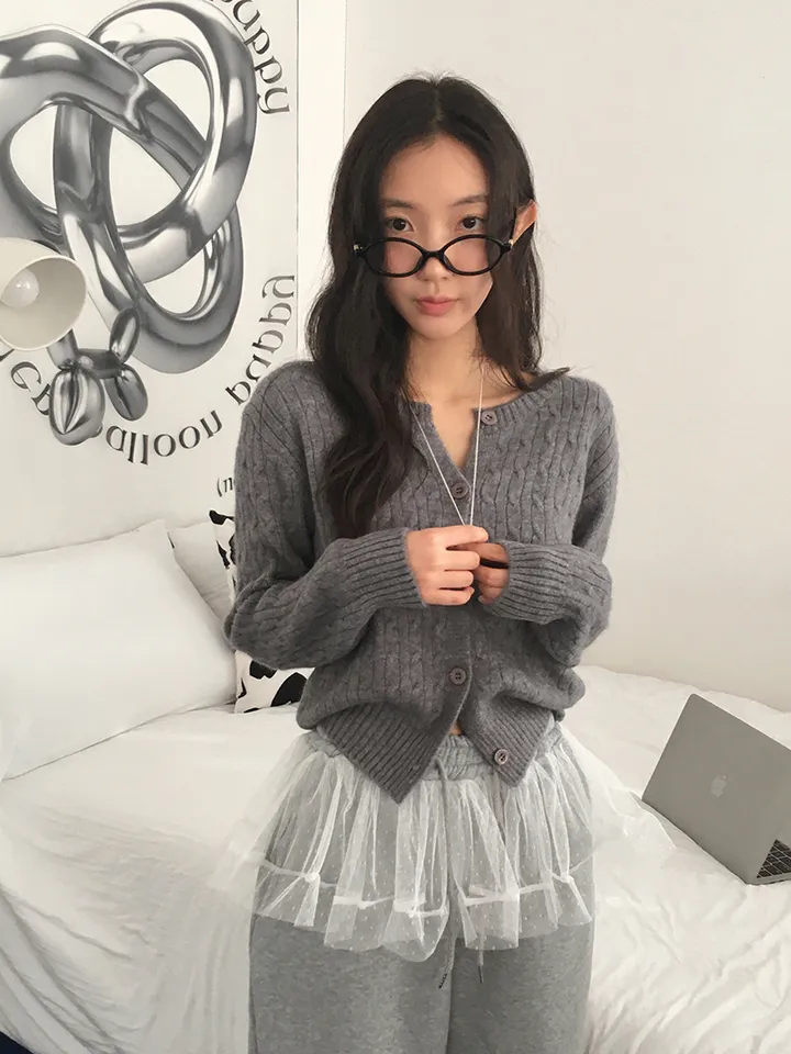 [전컬러입고!/고퀄!후기극찬❣️폭닥 케이블 꽈배기 단추니트가디건 여유핏!] 피오케이블꽈니트가디건 상세 이미지 37