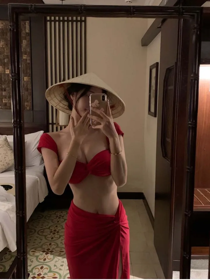 [볼륨업/꽃핀증정]에버린 3PCS 커버업 롱 스커트 꼬임 비키니 (1 color) 상세 이미지 13