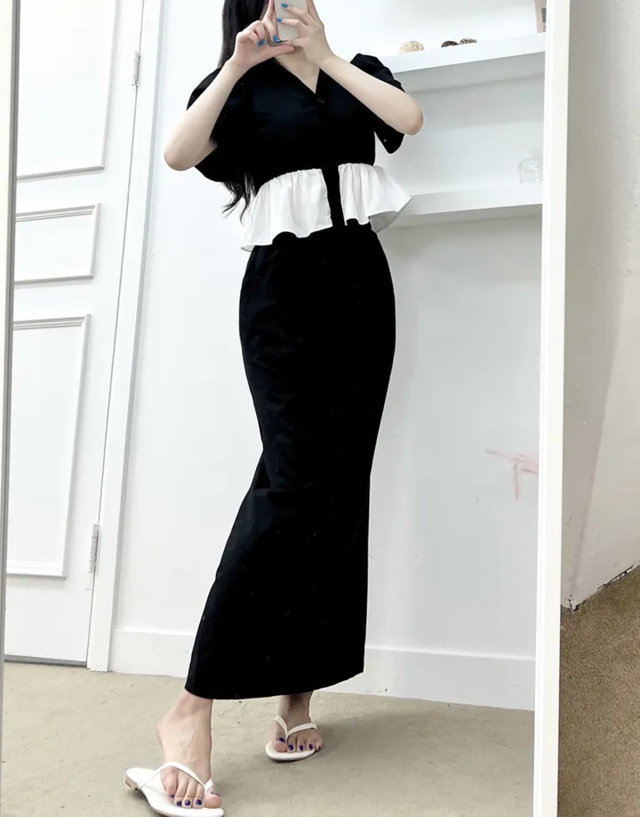 *세트가격+선주문터짐* 어깨패드O 핑키 프릴 퍼프 가디건 + 밴딩짱짱 뒷트임O 롱스커트 (2COLOR) 투피스 트레이닝세트 마실룩 장마룩 레이어드코디 휴양지룩 여행코디 상세 이미지 19