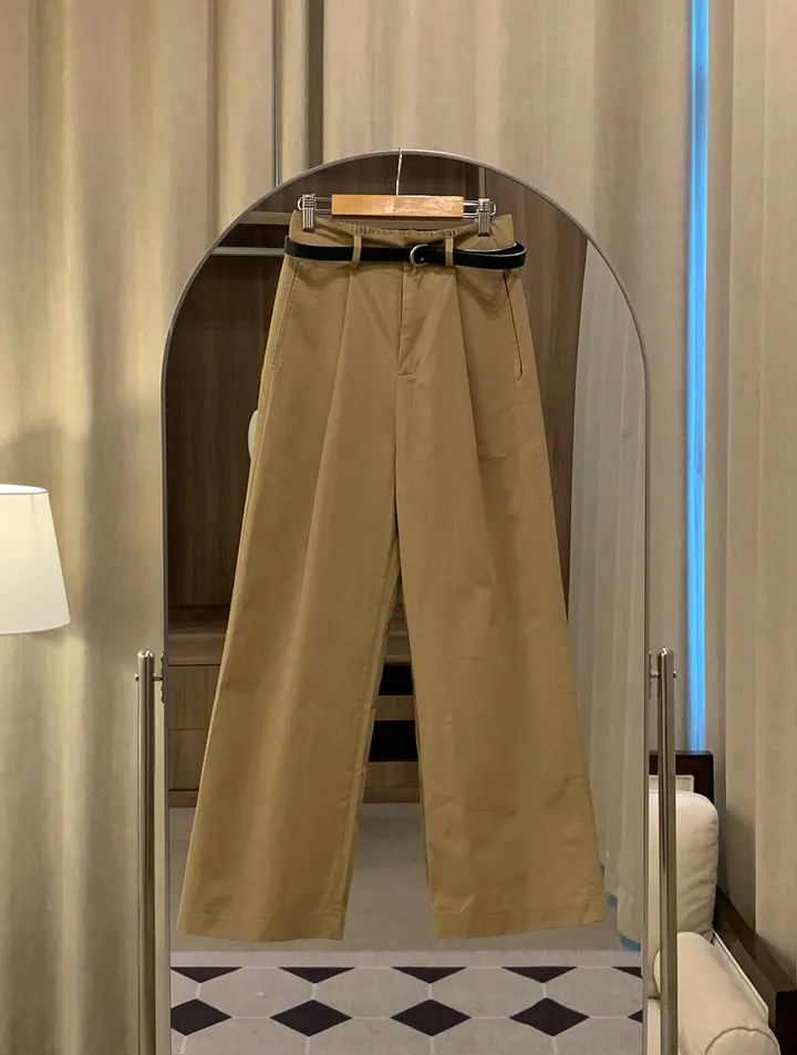 긴팔 티셔츠 카멜 색상 이미지-S1L3