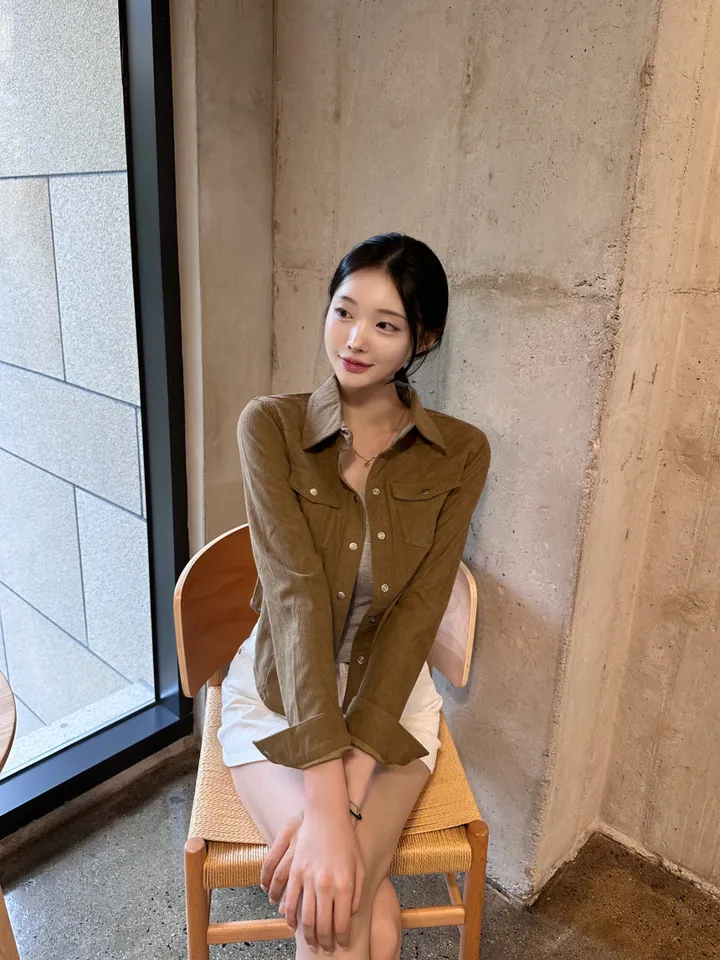 *당일발송!*[세련미🤎/봄셔츠] 코듀로이 골덴 셔츠 남방 카라 자켓 3colors 세미 크롭 슬림핏 (봄자켓/겨울자켓/가을자켓/코듀로이셔츠/빈티지/유니크/겨울셔츠) 상세 이미지 4