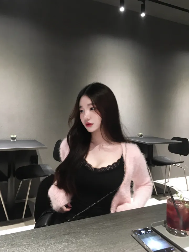 🍓딸기우유같은🥛 미친색감💕 후회❌ 솔잎데이지가디건 청순개강룩 가디건 볼레로 퍼볼레로 크롭가디건 니트가디건 니트 봄가디건 겨울가디건 퍼가디건 앙고라 아우터 간절기 개강룩 상세 이미지 5
