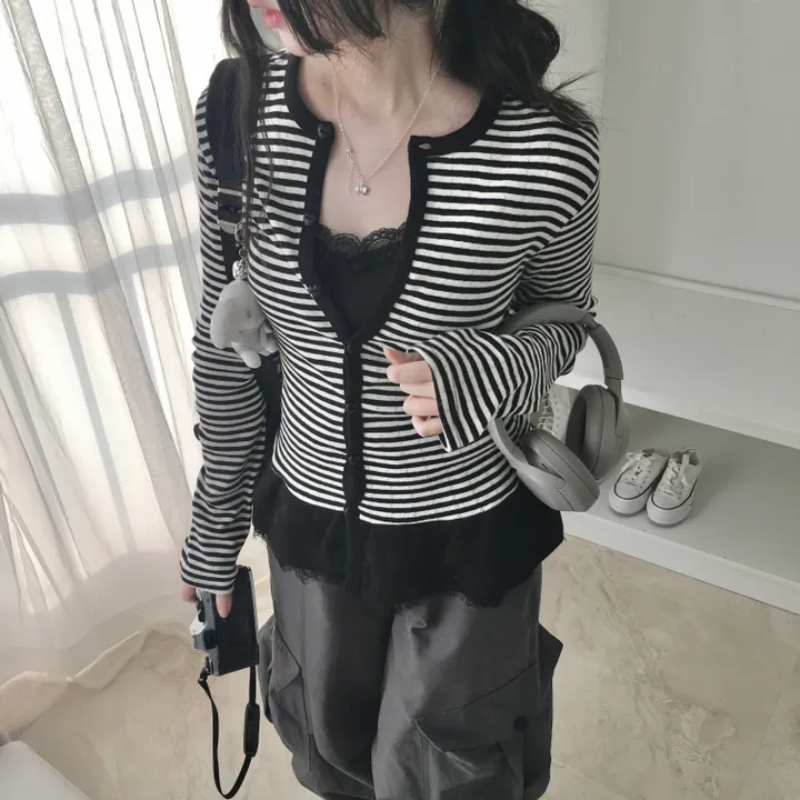 [하트단추🖤/스카시 펀칭] 말라핏 스트라이프 프릴 가디건 상세 이미지 15