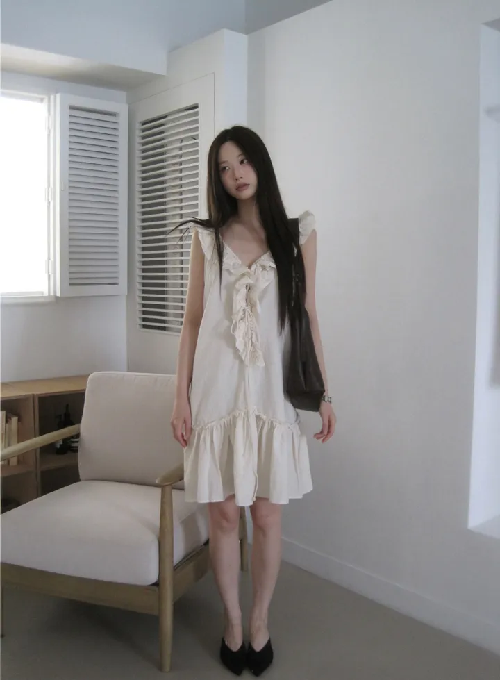 민소매 모델 착용 이미지-S1L13