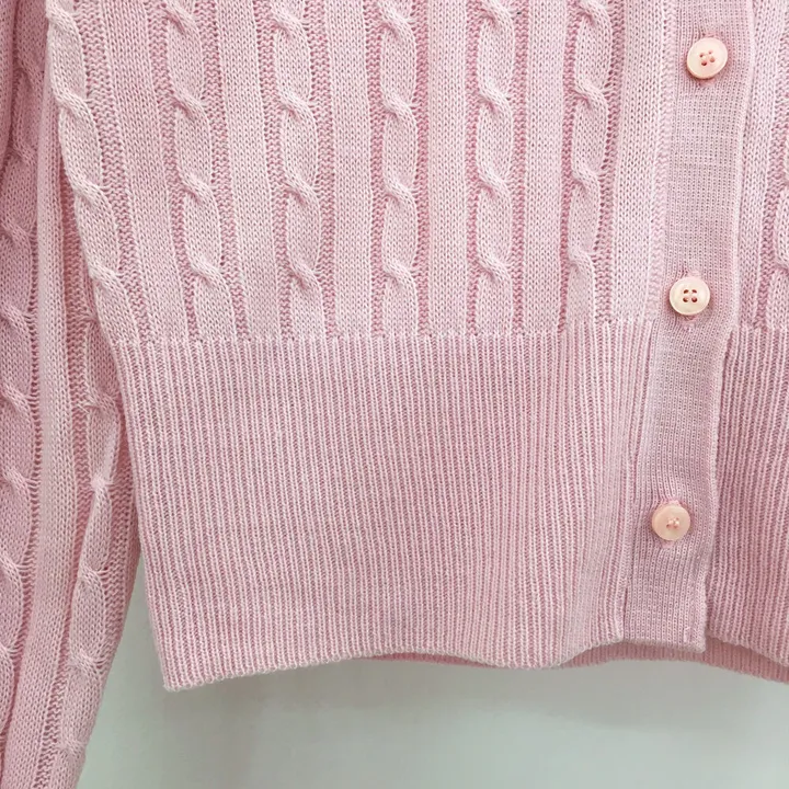 Vネックツイストセミクロップドニットカーディガン | ファッション通販