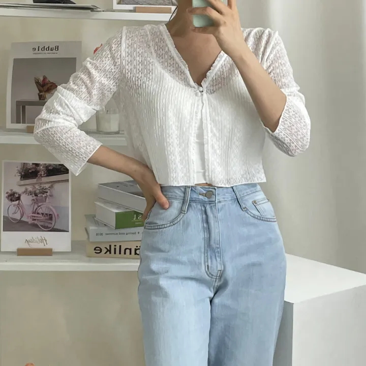 [1+1할인/여리핏/비치웨어] 여름 시스루 펀칭 레이스 프릴 투버튼 브이넥 긴팔 숏 크롭 가디건 (4color) 상세 이미지 4