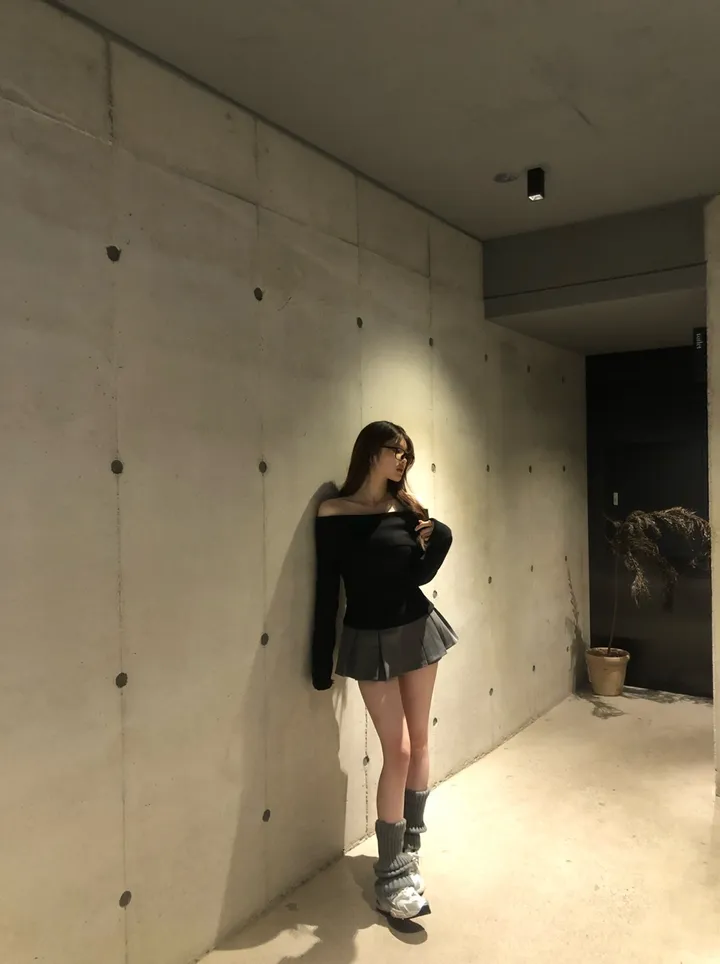 +특가할인✨ [봄신상/팔뚝살소멸핏] 기본충실! 로제 오프숄더 슬림 니트 긴팔 티셔츠 knit (*핏,컬러완벽 *흘러내림X) 상세 이미지 85