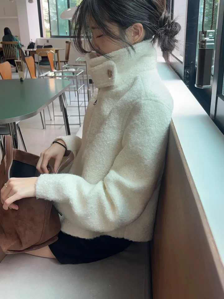 [주문폭주] 크리미 하이넥 숏코트 - 2col 상세 이미지 11