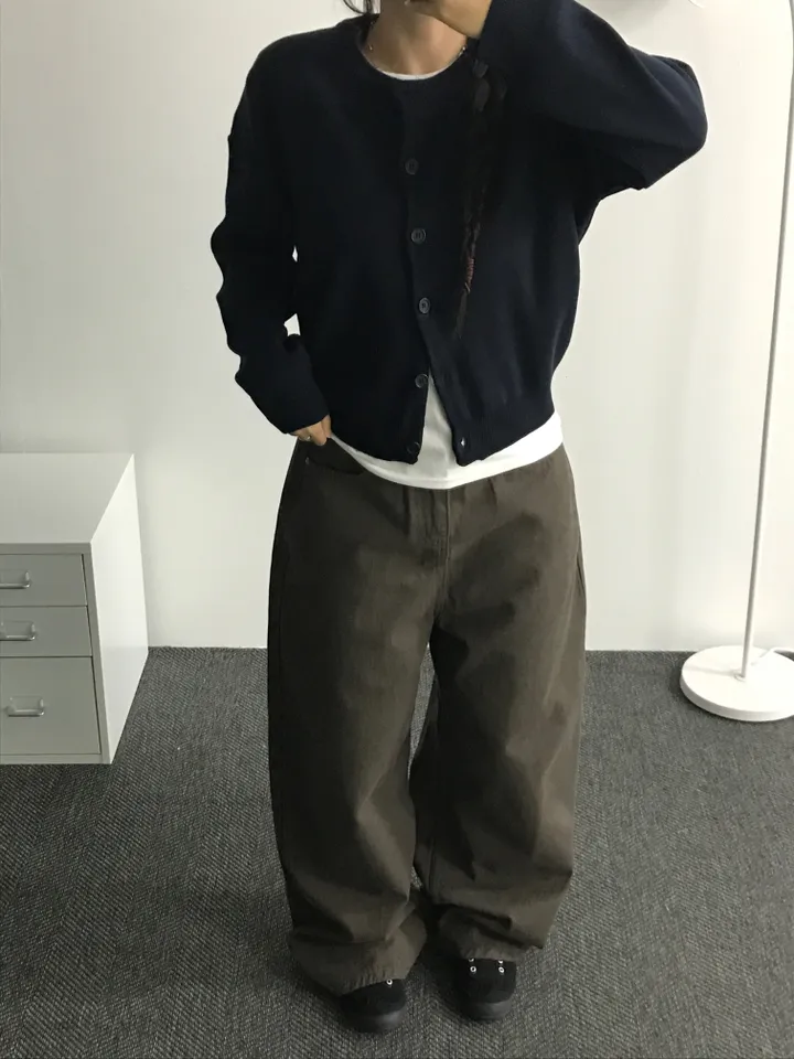 [데일리템/추천🖤] 라운드넥 버튼 니트 가디건 상세 이미지 16