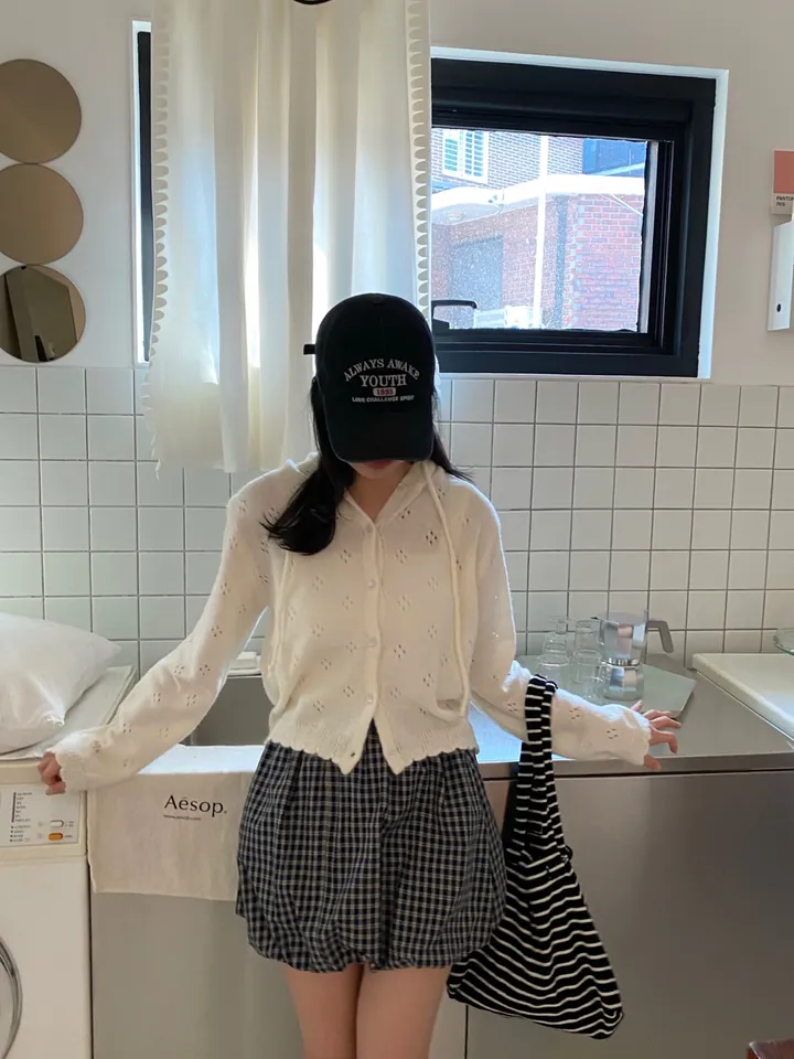 [💖뽀송/주문폭주]버터 플라워 펀칭 루즈핏 아방핏 단추 여리여리 니트 후드 가디건 상세 이미지 30
