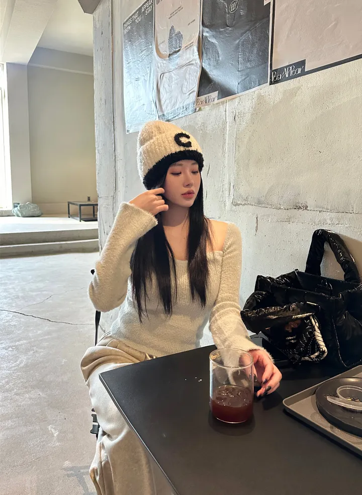 C 배색 부클 비니 모자 1color 상세 이미지 8