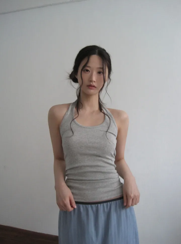 민소매 모델 착용 이미지-S1L27