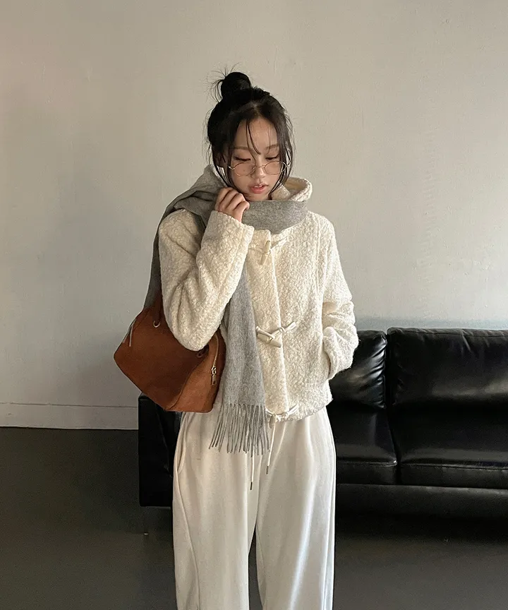 [최저가💗떡볶이코트] 멤버 양털 덤블 부클 떡볶이 후드 숏 코트 겨울 가을 / 연말룩 겨울아우터 겨울코트 양털자켓 경량패딩 겨울패딩 패딩조끼 뮤잉 상세 이미지 26