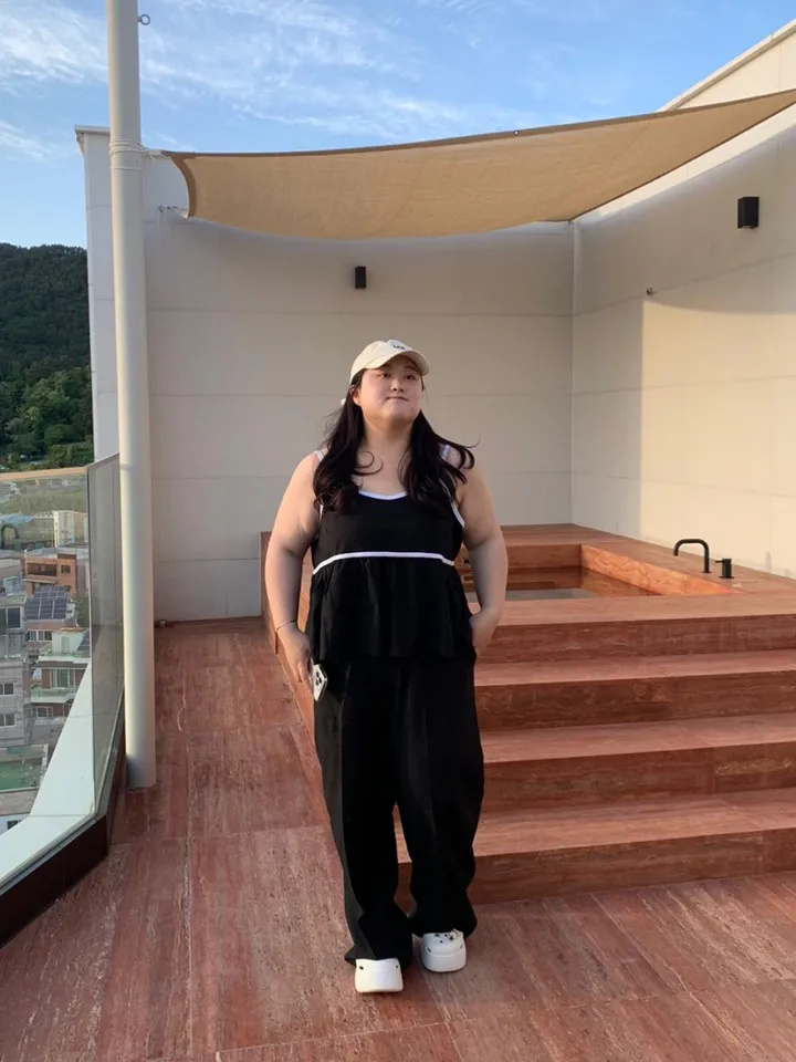 여름 뷔스티에 세트 와이드 팬츠 플레어 뷔스티에 아방핏 데이트룩 추천 상세 이미지 15