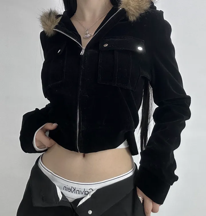 velvet fur hood  jacket- 벨벳 퍼 후드 자켓 2color (힙, 스트릿, 유니크, 크롭, y2k, 빈티지, 퍼, 집업, 후드집업) 상세 이미지 17