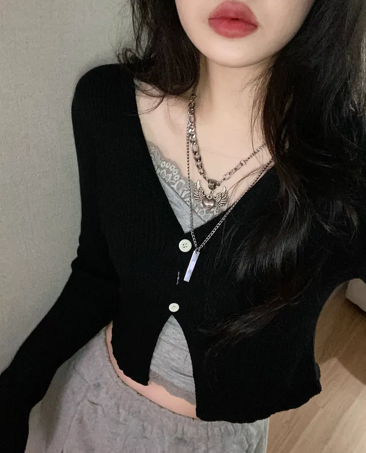 [봄신상🌷/색감보장/부드러워요☁]블라썸 브이넥 투버튼 골지 크롭 가디건 상세 이미지 13