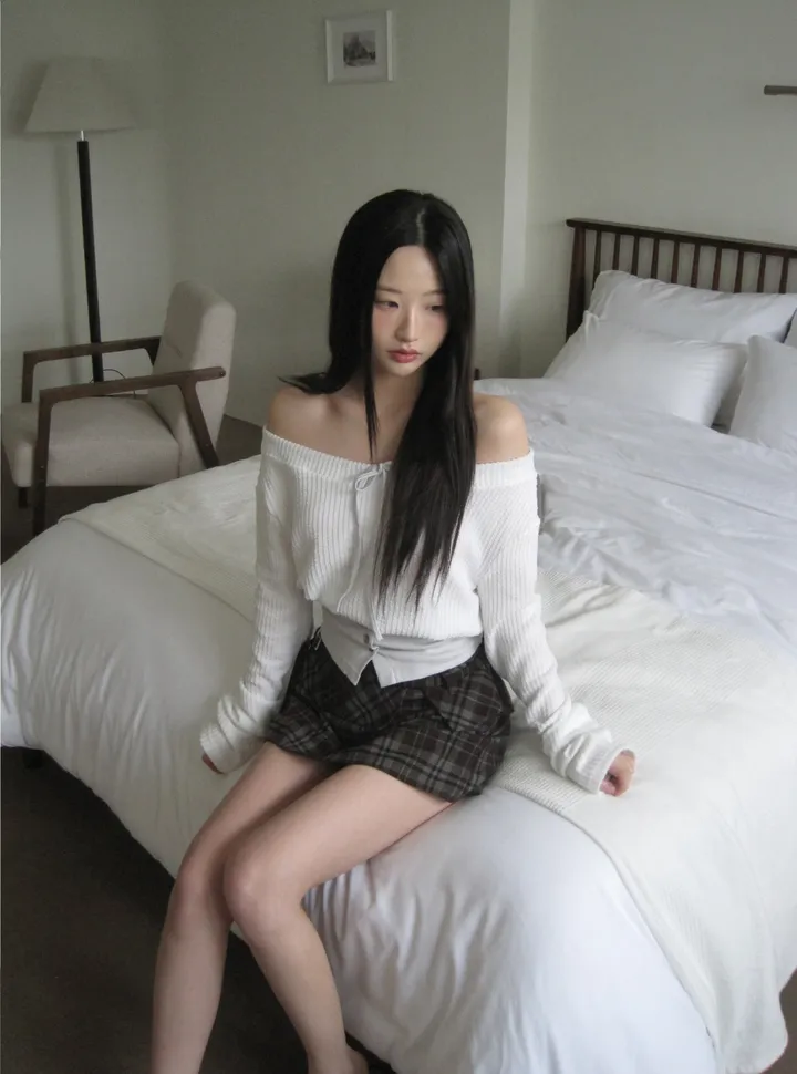 미니 스커트 모델 착용 이미지-S1L14