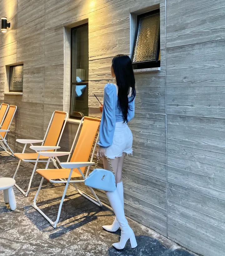 [내가 찾던 그 핏!/ -3kg보장] 4컬러 증명사진룩 군살쏙 셔링 스퀘어넥 퍼프 벌룬 긴팔 티셔츠 가을히트 청순 여리 쫀쫀 기본 베이직 이너티 상세 이미지 14