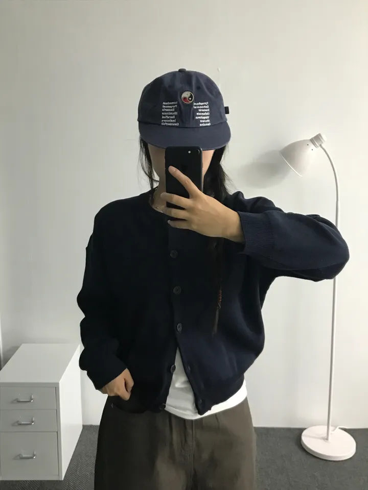 [데일리템/추천🖤] 라운드넥 버튼 니트 가디건 상세 이미지 19