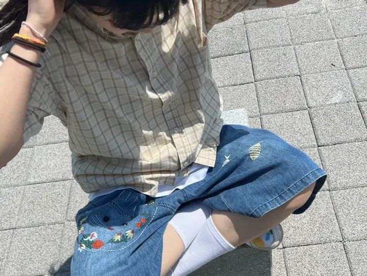 Picnic With A Cat 고양이와 물고기 친구들 자수 버뮤다 반바지 상세 이미지 25