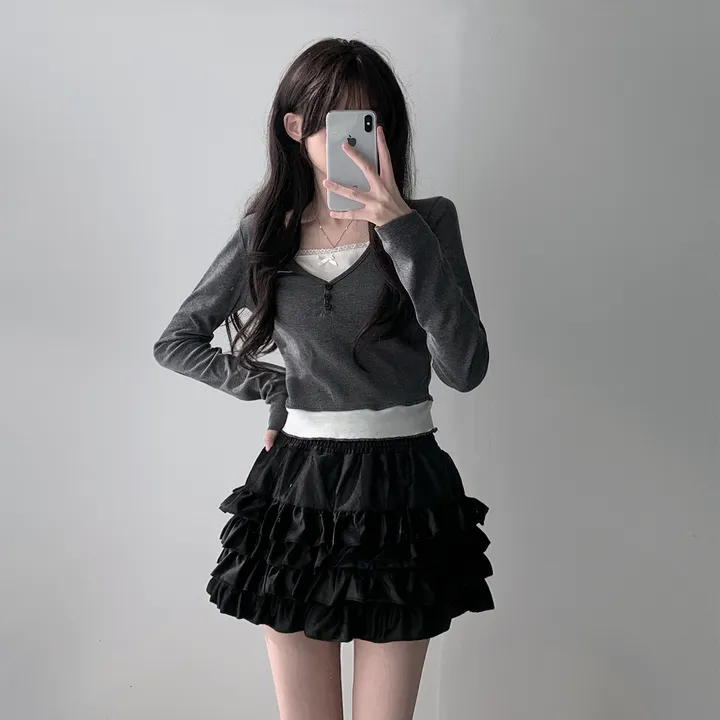 *반팔로발송/긴팔품절* [무채색+러블리/코디세트] 버튼 레이스 리본 배색 페이크 레이어드 긴팔 티셔츠+스모크밴딩 캉캉 미니 스커트 투피스 세트 상세 이미지 5