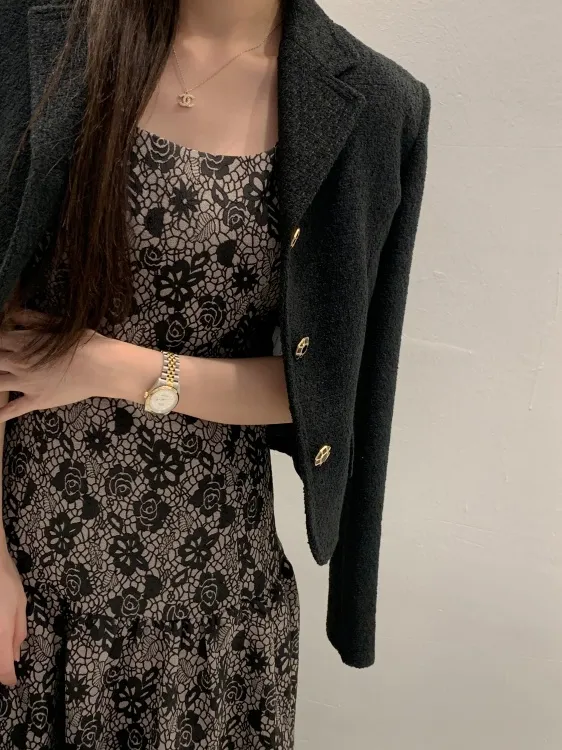 [24f/w버전]✨뉴샤르망 부클울 자켓 백화점동일 S라인 트위드 카라 금장버튼 반 코트 4color 상세 이미지 24