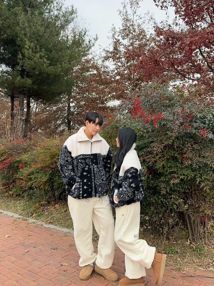 [고퀄리티🖤] 겨울 페이즐리 양털 크롭 후리스 하이넥 집업 뽀글이 유니크 커플 시밀러룩 상세 이미지 26