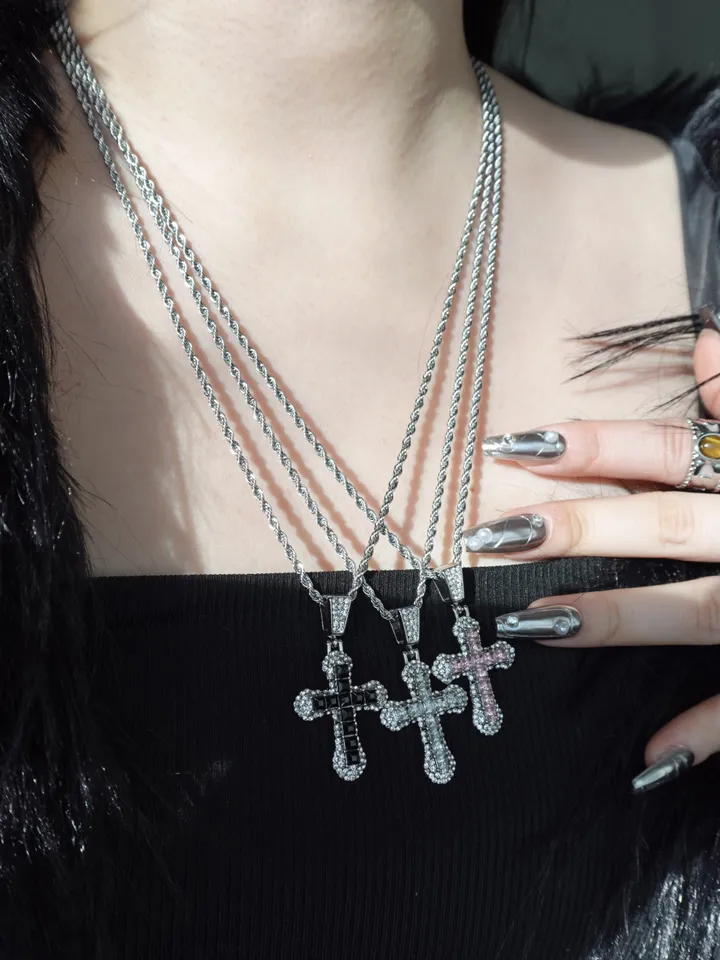 [s.steel/3color] bold cubic cross necklace | 볼드 큐빅 십자가 목걸이 상세 이미지 11