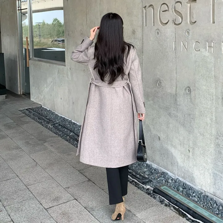 [당일출고🌹] 토토 바바리 롱코트 / 겨울코트 벨트코트 핸드메이드코트 코트 떡볶이코트 싱글코트 더블커트 밍크코트 롱패딩 숏패딩 양털코트 무스탕 겨울자켓 하객룩 아우터 점퍼 트위드자켓 트렌치코트 바바리코트 후드코트 후드롱코트 케이프코트 망토자켓 연말룩 청 상세 이미지 30