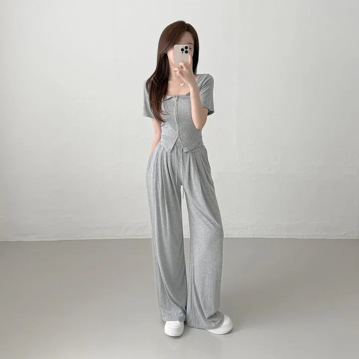 [꾸안꾸🤍/키작녀추천] 촤르르 썸머 레이어드 카라 투웨이 반팔 크롭 집업 + 하이웨스트 핀턱 와이드팬츠 여름 트레이닝 세트 레이온 투피스 티셔츠 상하의 셋업 (3color) 상세 이미지 16