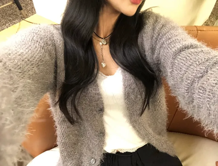 bubble boucle cardigan (2color) 버블 부클 퍼 가디건 상세 이미지 4