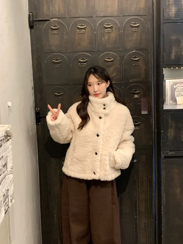 [최저가!/에이블리인기템*.*] 하이넥 터틀 뽀글이 퍼 자켓 겨울자켓 아우터 덤블 숏자켓 숏코트 플리스자켓 상세 이미지 14
