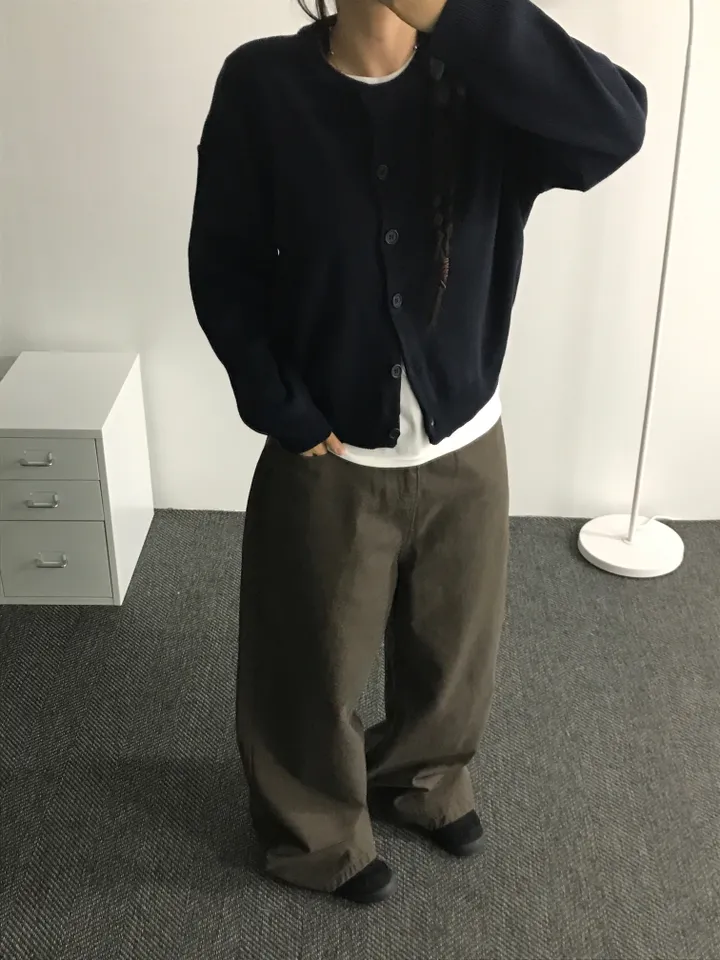 [데일리템/추천🖤] 라운드넥 버튼 니트 가디건 상세 이미지 13