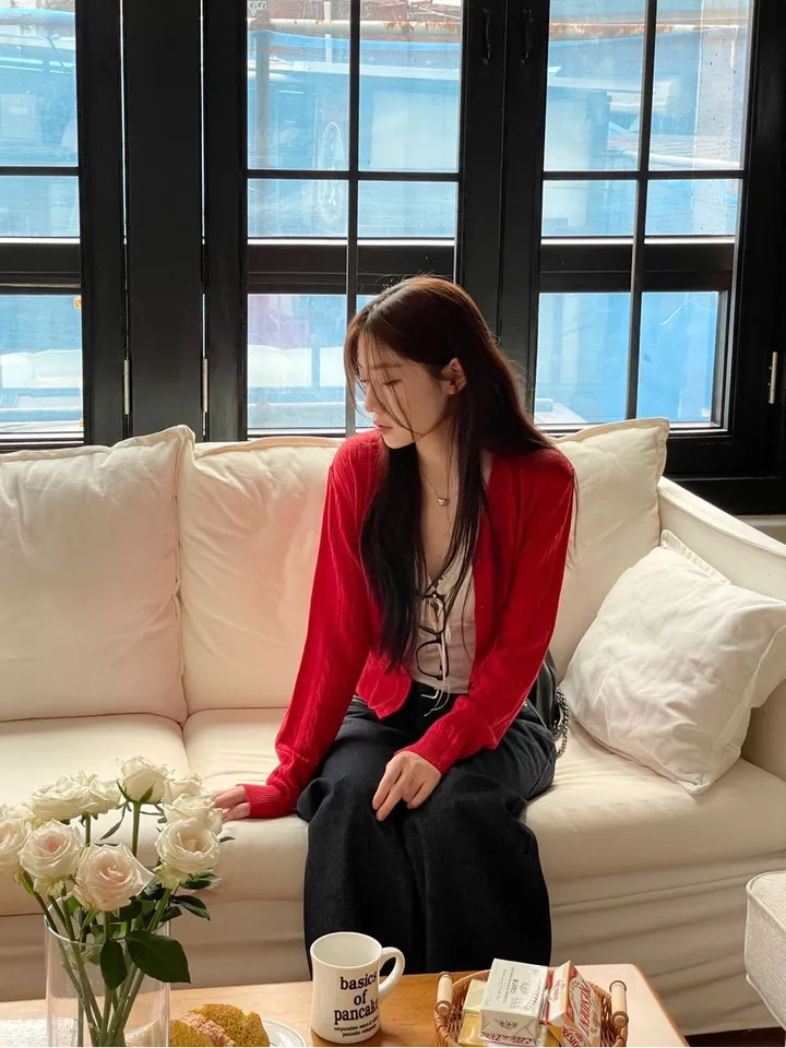 핀터 잘록 꽈배기 브이넥 버튼 긴팔 니트 가디건 4color 상세 이미지 38