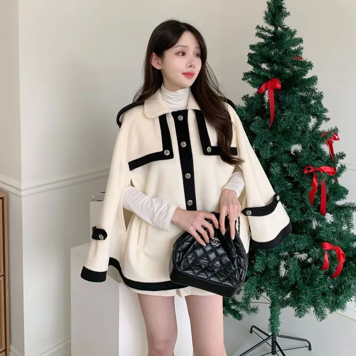 [겨울아우터✨] 클래식 케이프코트 / 숏코트 모직코트 망토자켓 망토코트 연말룩 오버핏자켓 점퍼 겨울자켓 겨울점퍼 아우터 수입의류 배색자켓 핸드메이드코트 울코트 핸드메이드코트 밍크코트 퍼코트 퍼자켓 후리스 뽀글이 숏패딩 경량패딩 무스탕 양털코트 크리스마스 상세 이미지 26