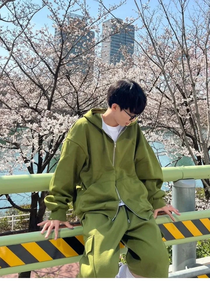 🌼당일출고🌼💗2000장 돌파💗[고퀄 핏대박/7Color/신상] 빅사이즈 투웨이 후드집업 카고 버뮤다 팬츠 트레이닝 세트 커플룩 시밀러룩 오버핏 꾸안꾸 트레이닝복 상세 이미지 19