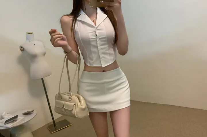 [섹시홀터SET🖤] 국내제작 섹시 정장 홀터넥 슬림 민소매 나시 카라 셔츠 블라우스 + 로우 치마바지 미니 스커트 여행룩 봄 여름 투피스 세트 셋업 상세 이미지 9