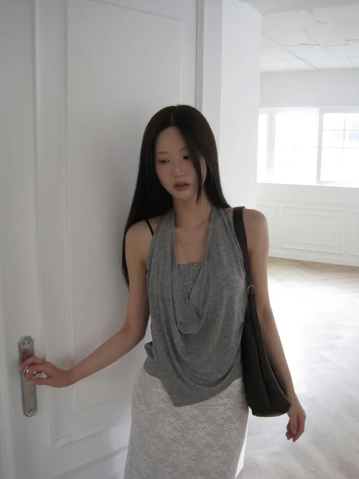 민소매 모델 착용 이미지-S1L30