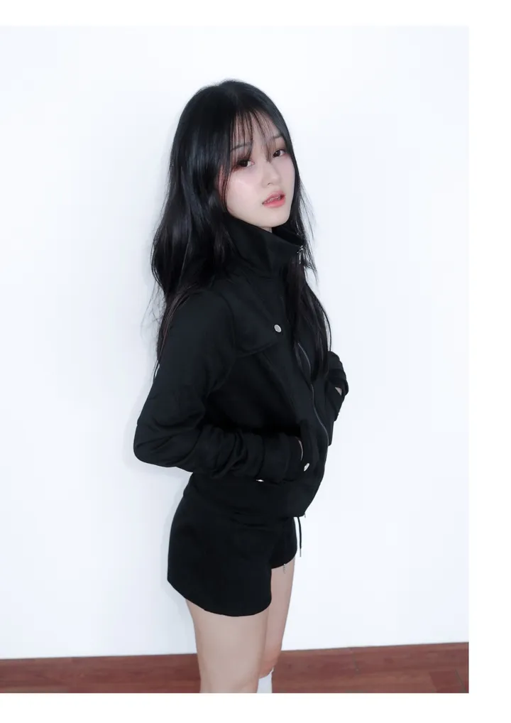 재킷 모델 착용 이미지-S1L15