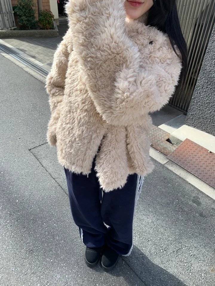 럼블 양털 무스탕 뽀글이 터틀넥 퍼 자켓 상세 이미지 10