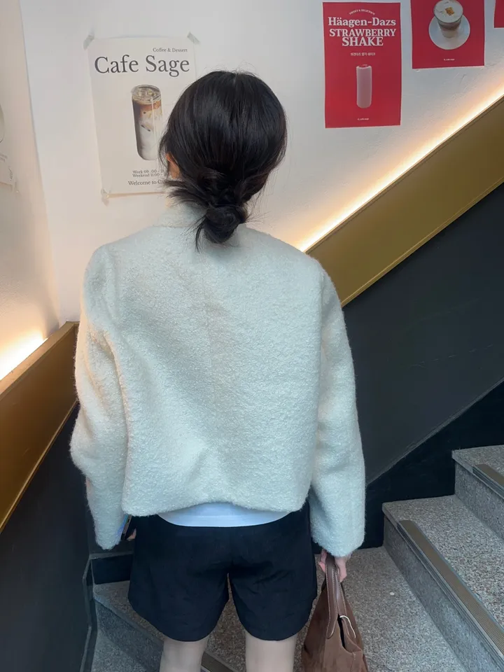 [주문폭주] 크리미 하이넥 숏코트 - 2col 상세 이미지 15