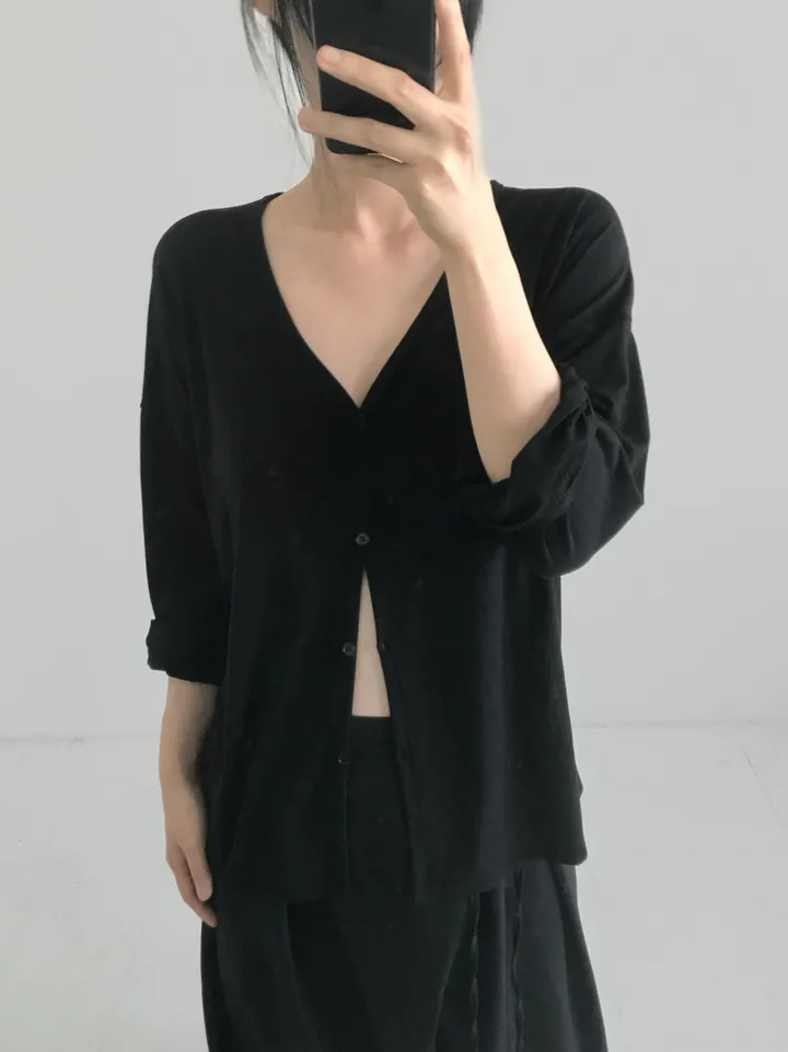 블랙 루즈핏 브이넥 가디건 상세 이미지 6