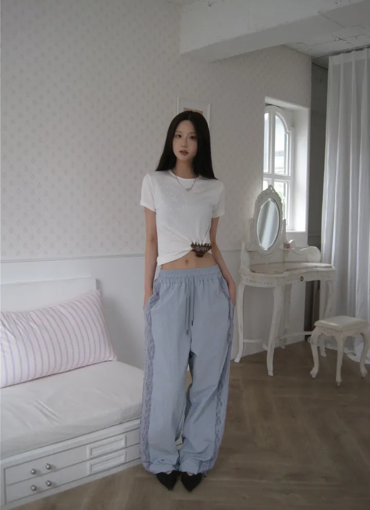 반팔 티셔츠 모델 착용 이미지-S2L37