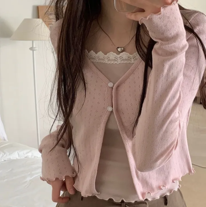 레이블 물결 여리핏 플라워 펀칭 브이넥 롱슬리브 버튼 가디건 3color 상세 이미지 30