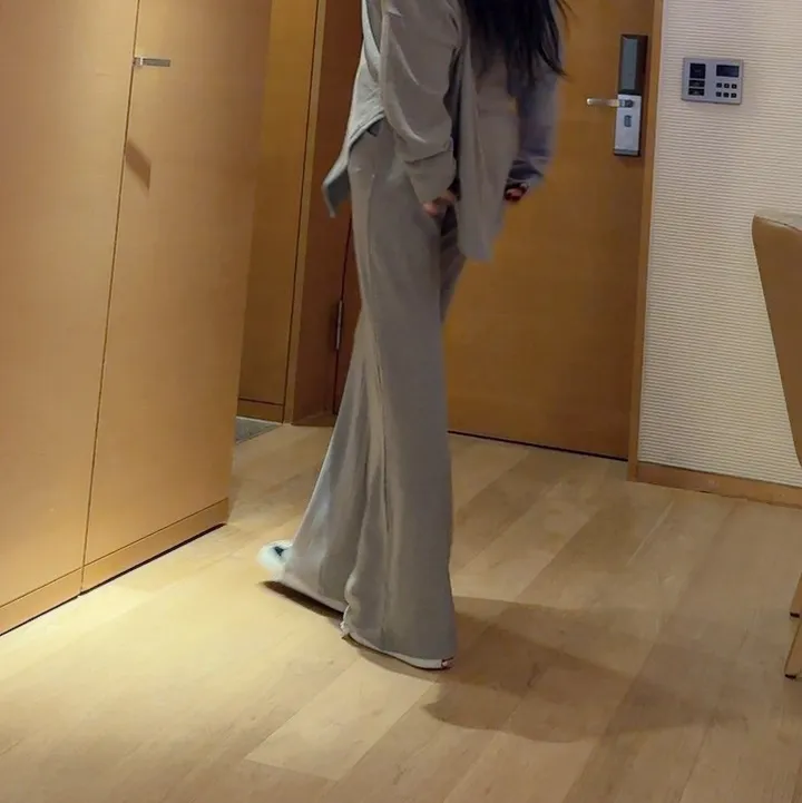 [Made /단품구매가능 /세트3000원할인] 촉촉 촤르르 연유 라떼 트레이닝 세트 여리핏 꾸안꾸 퀄보장 데일리set 핏보장 봄 신상 상세 이미지 125