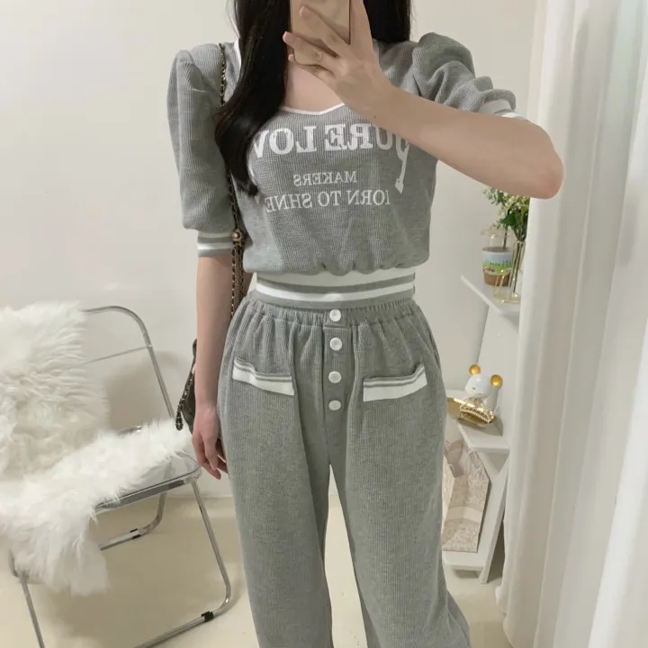 🚀당일발송🚀[세트가격/핏예술-!] 페니 배색 스퀘어넥 레터링 퍼프 시보리 반팔 + 밴딩 버튼 롱 와이드 팬츠 투피스 세트 2color 상세 이미지 22